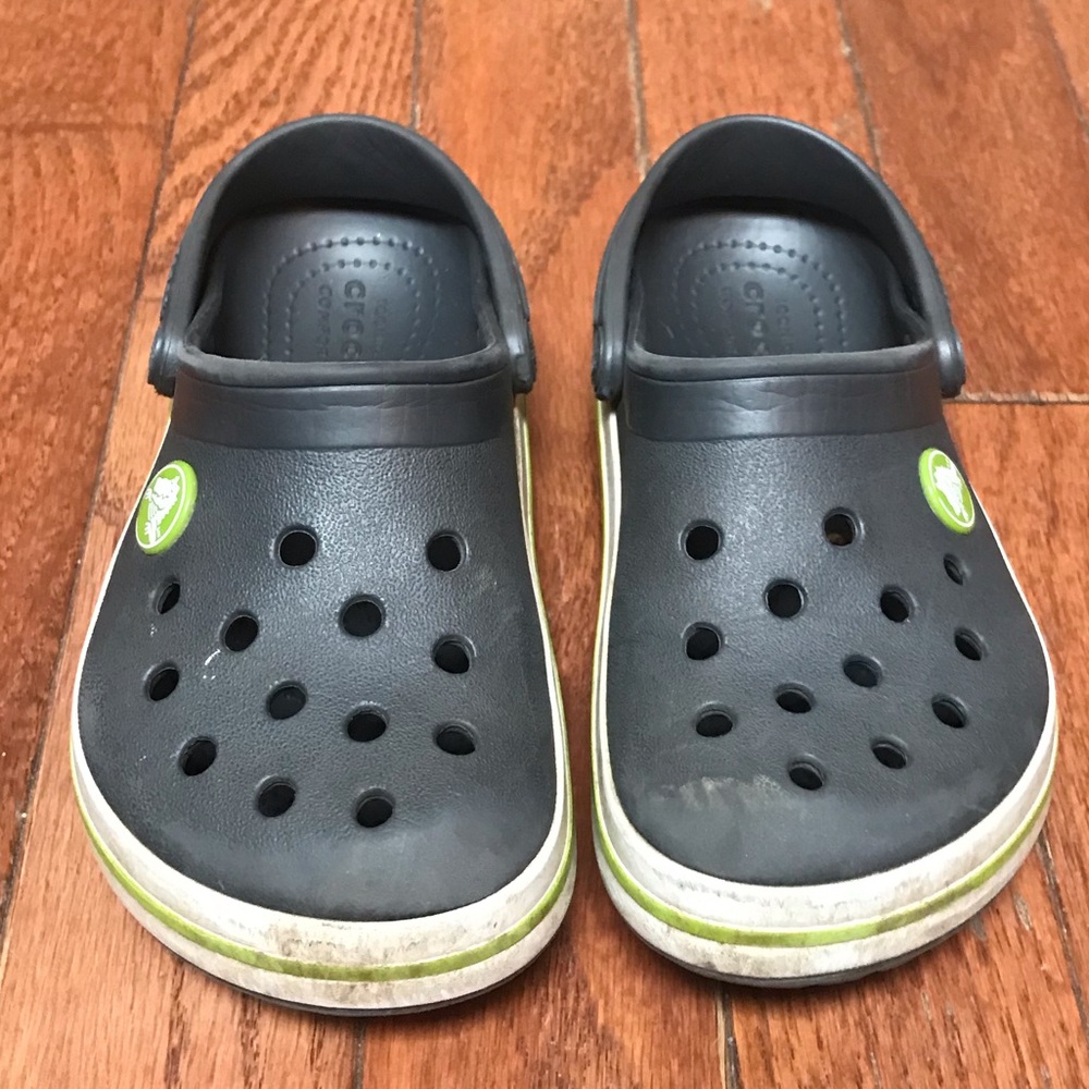 Boys crocs